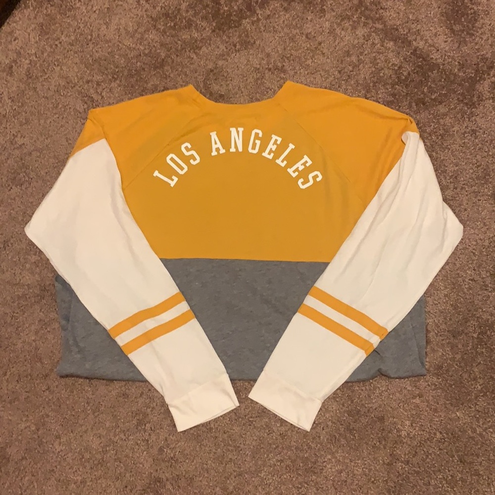 HOLLISTER RETRO TSHIRT. Excellent condition. Sz XL